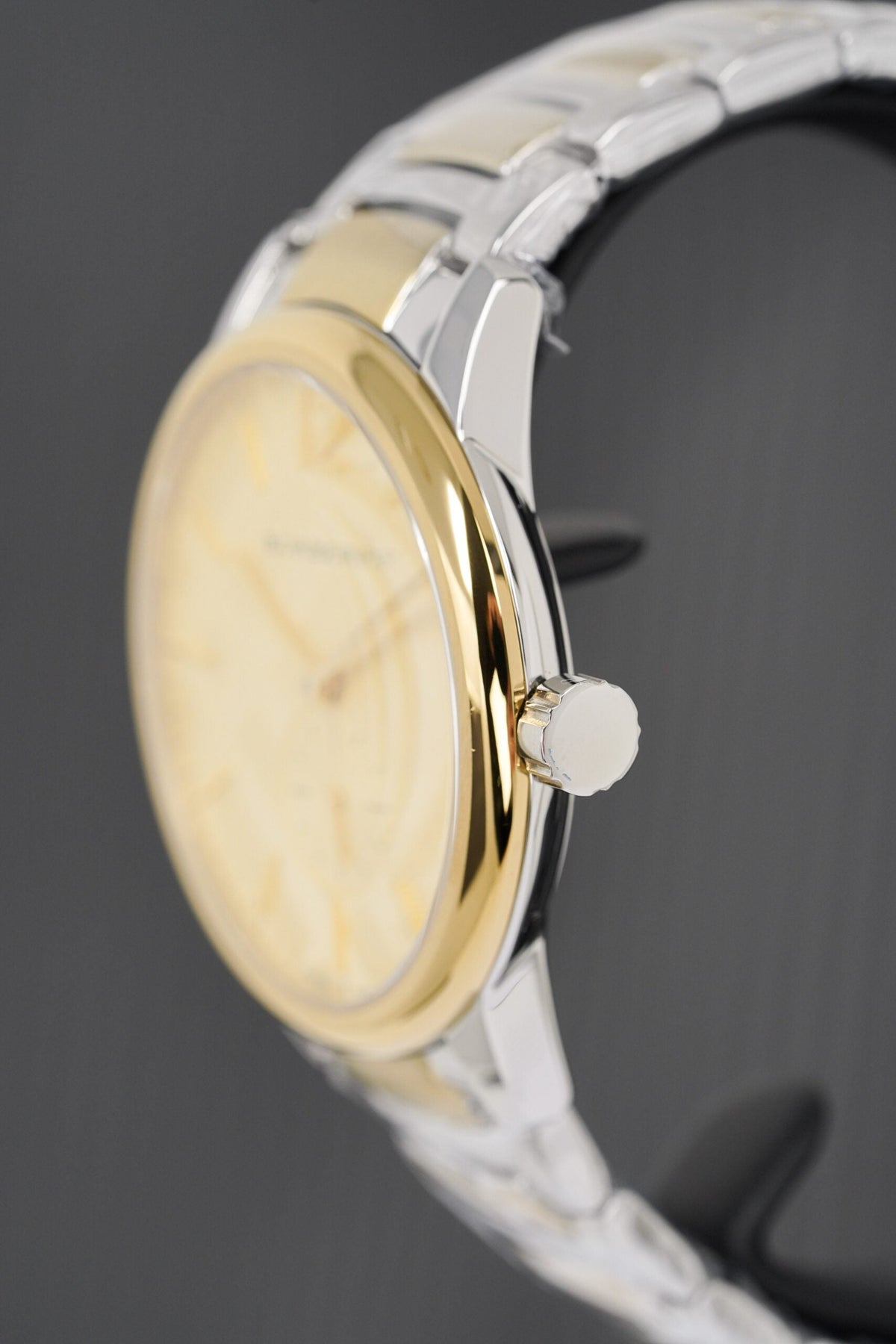 Burberry Classic BU10011